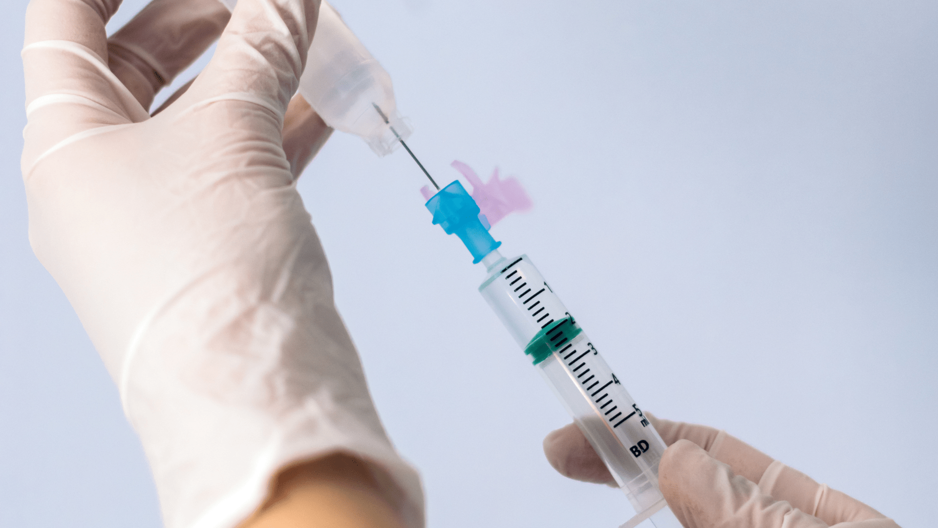 Descubra como a soroterapia pode ajudar a reduzir o estresse, oferecendo benefícios rápidos e eficazes para o seu bem-estar e qualidade de vida.