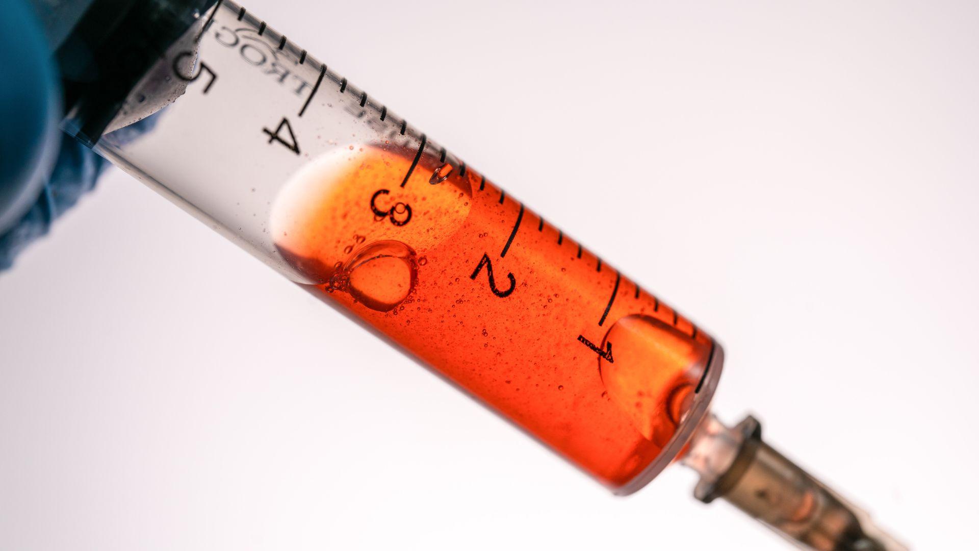 Terapias injetáveis e soroterapia na Clínica Vitaliza, em Barretos, com avaliação médica e acompanhamento do Dr Vagner Chiapetti.